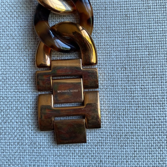 Michael Kors Runway Twist Rose Gold and Tortoise Chain Watch MK4273 - Picture 6 of 7